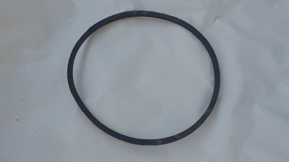 Ремінь гладкий клиновий 11х10-1045. СССР. Харків - фото 1