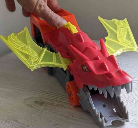 Хот Вилс Грузовик-транспортер Hot Wheels Благоухание дракона. Харьков