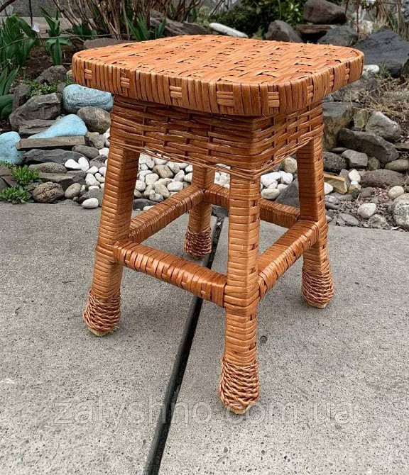 Стільчик низький плетений кавовий Київ - фото 6