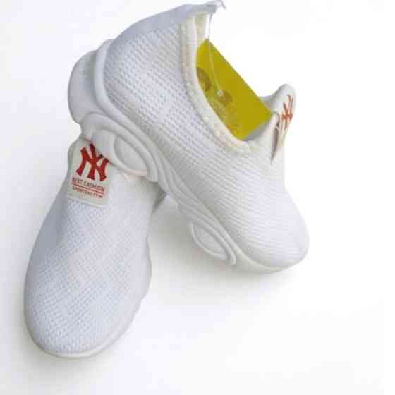 Кросівки спортивні текстильні білі маломірять 17,5см 29р Київ