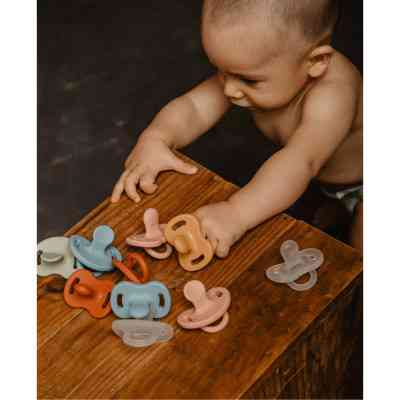 Пустушка Suavinex Colour Essence 0-6 міс, анатомічна силіконова, жовтий (308083) Вінниця