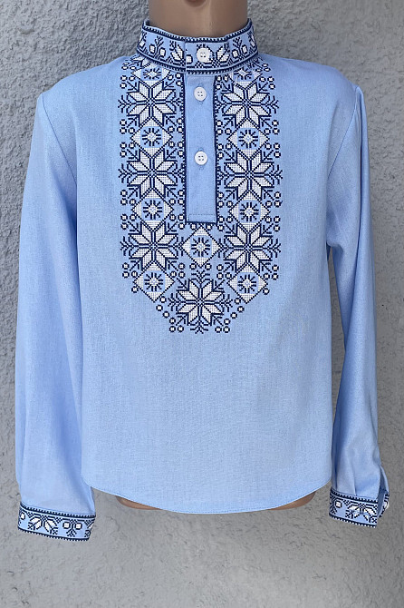 Вышиванка для мальчика. Планка с длинным рукавом белого цвета и зеленым орнаментом. Сумы - изображение 1