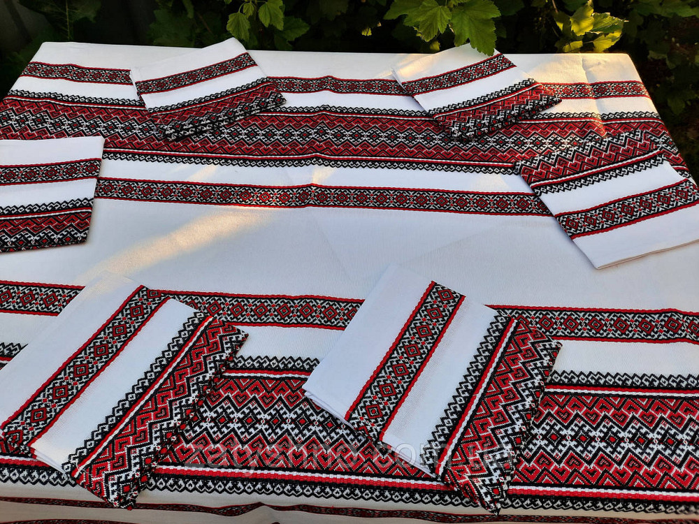 Комплект столової білизни у червоному кольорі Київ - фото 2