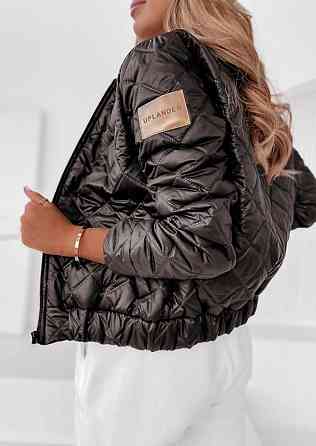 Жіноча коротка стьобана куртка без капюшона плащівка з водовідштовхувальним просоченням з утепленням силікон Чорний, 46/48 Одеса