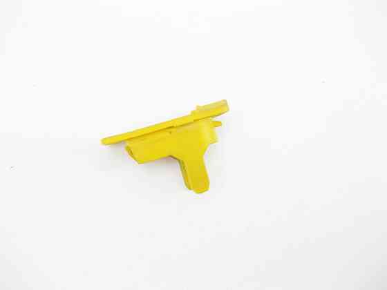 Mercedes-Benz  A2468870103 Втулка на капоті для опори CLA Shooting Brake X117 CLA C117 GLA X156 A-class W176 B-class W242 B-class W246 Одеса