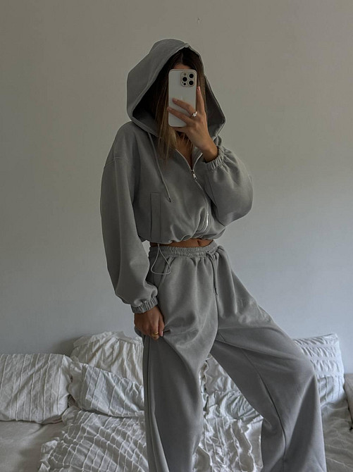 Женский базовый костюм двойка: кофта и брюки замша Серый Одесса - изображение 9