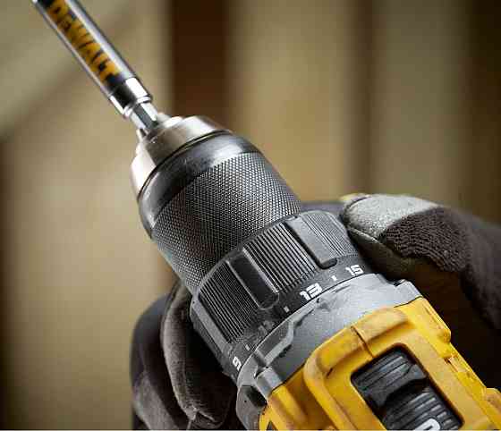 Дрель-шуруповерт аккумуляторная бесщеточная DeWALT DCD794NT 18 В, 74 Н·м, без АКБ и ЗУ, TSTAK Киев