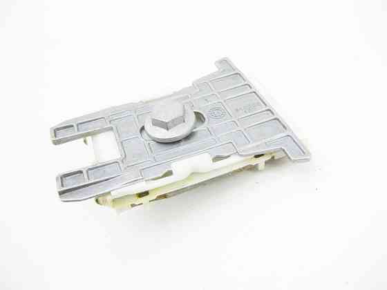 Mercedes-Benz  A2077200111 Утримуюча пластина опускного скла E-Class Coupe C207 E-class Cabriolet A207 CLS C218 CLS Shooting Brake X218 CLA Shooting B Одесса