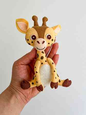 М’яка фетрова іграшка жираф ручної роботи – безпечна розвиваюча іграшка Київ