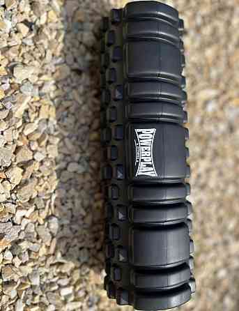 Массажний ролик (ролер) PowerPlay 4342 Massage Roller Чорний (30x10см.) Кам'янське