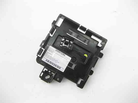 VAG  4M0907239A Кронштеїн блоку керування аварійного виклику Одеса