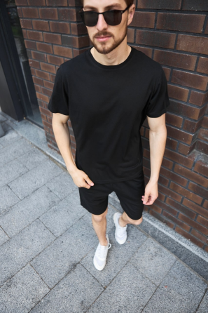 Чоловіча футболка базова Чорний L Харків