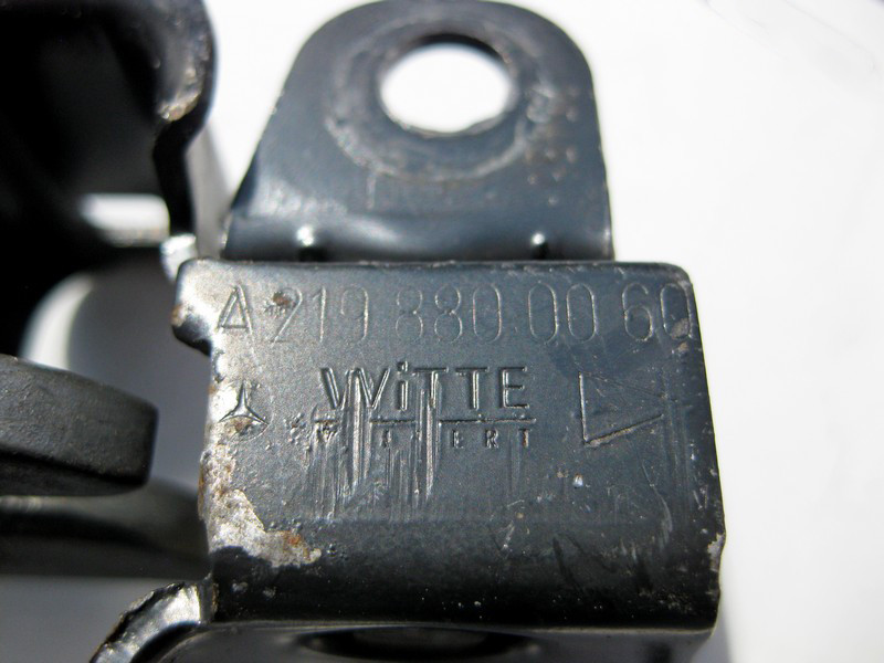 Mercedes-Benz  A2198800060 Замок капота бічний нижній C-Class W203 CLK C209 CLS C219 E-Class W211 R-Class W251 Одесса - изображение 3