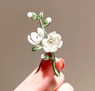 Брошь на одежду классика Цветы Киев - изображение 1