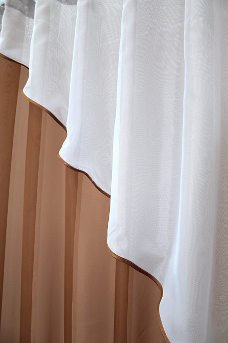 Кухонна фіранка VR-Textil № 053к коричневий з білим 280х170 см (50-147) Київ - фото 4