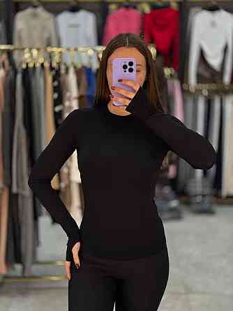 Женский базовый трикотажный лонгслив из вискозы Черный, 42/44 Одесса