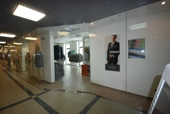 Витрины стеклянные фасадные Киев