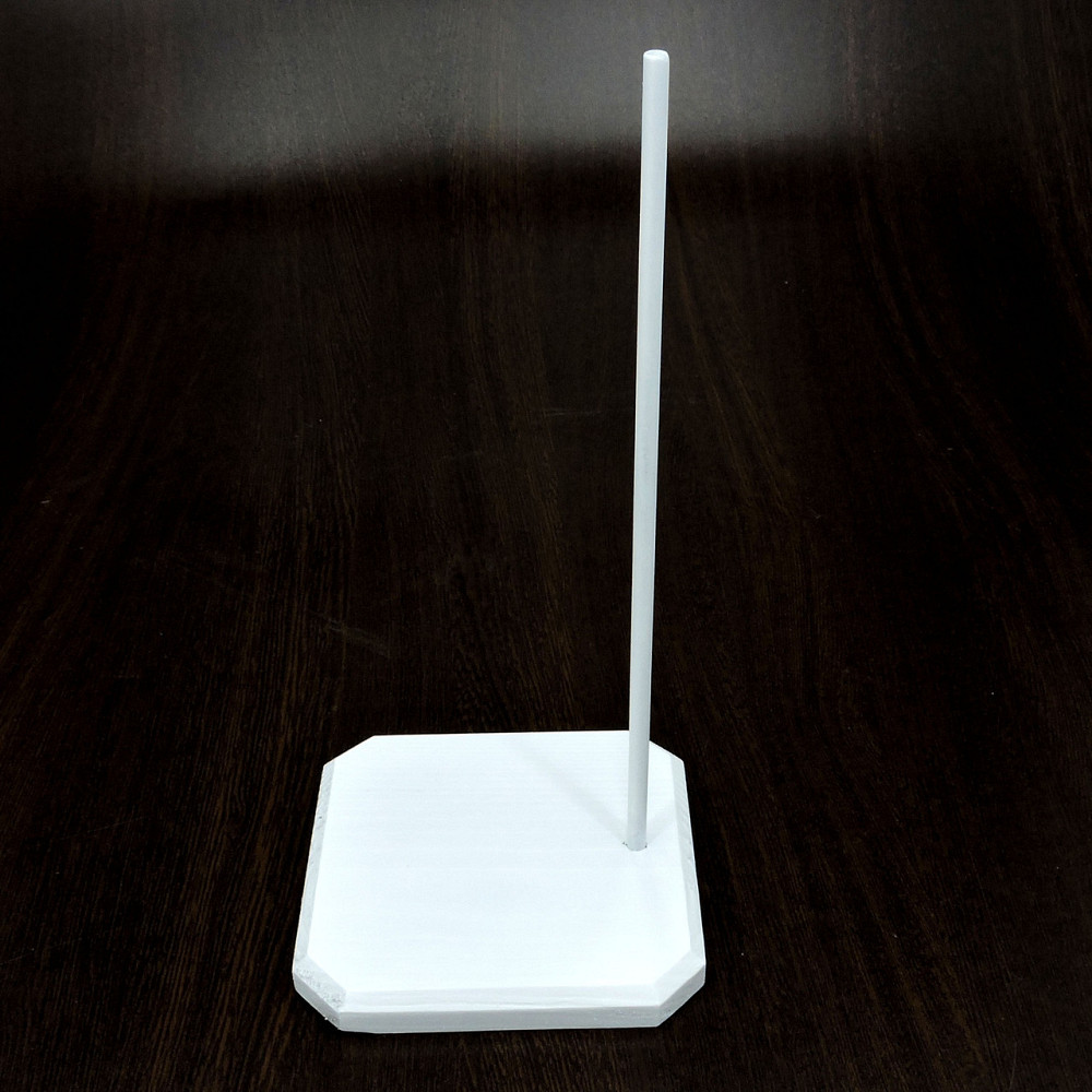 Подставка для кукол 