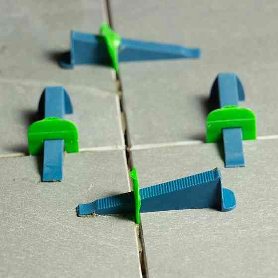 Система укладання та вирівнювання плитки SVP Mini основа 1.5 мм 500 шт. SIGMA (8240931) Київ