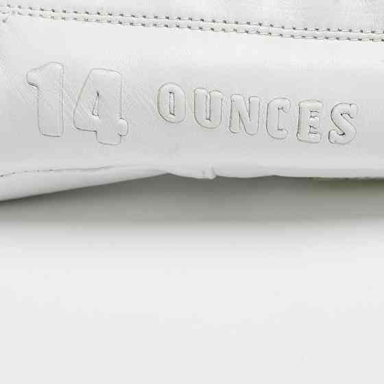 Боксерські рукавички Leone Greatest White 12 ун. Кам'янське