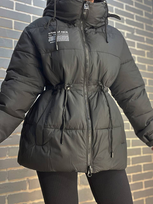 Куртка женская Lady Yep 9020 удлиненная затяжка шнурок на талии надпись на груди черная, черный, 46 Киев - изображение 5