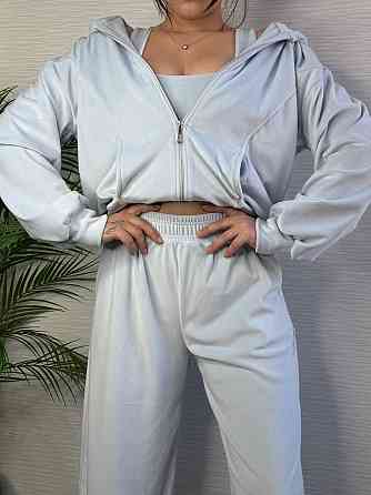 Женский стильный повседневный плюшевый костюм тройка Голубой, 46/48 Одесса