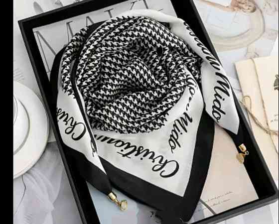 Шарф жіночий з магнітною застібкою Сміла