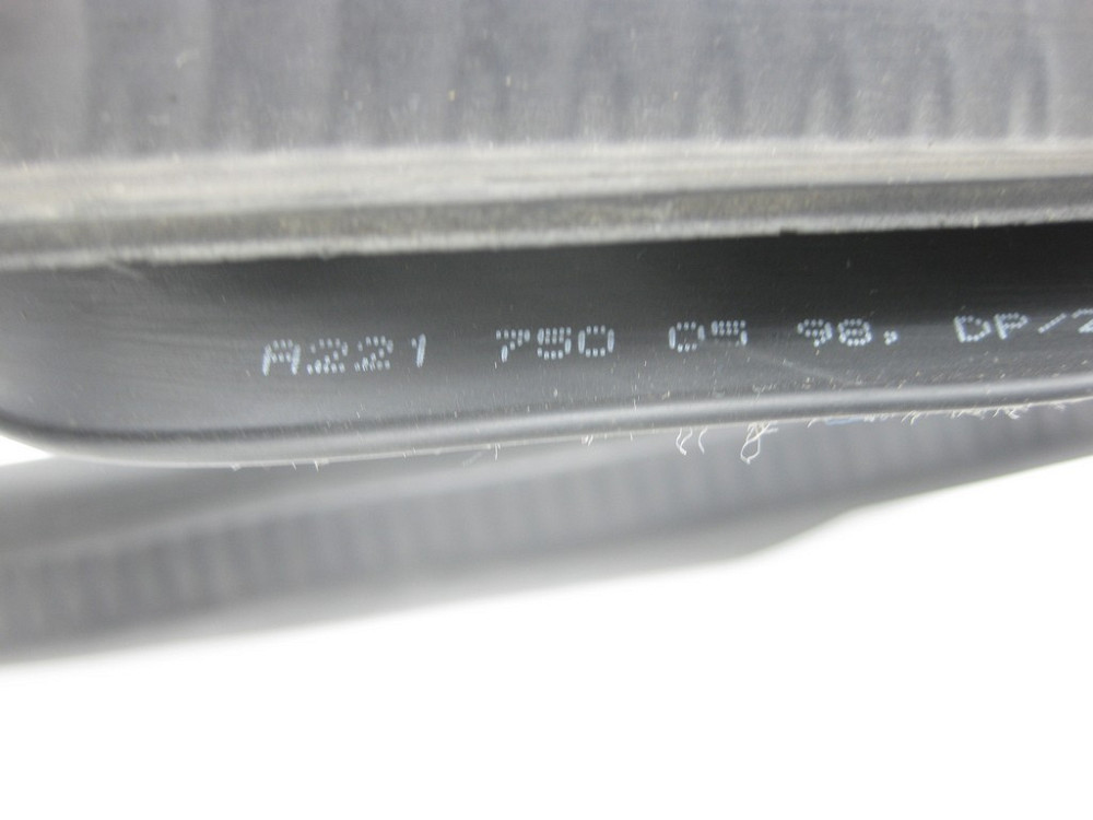 Mercedes-Benz  A2217500498 Ущільнювальна гумка кришки багажника S-Class W221 Одесса - изображение 9