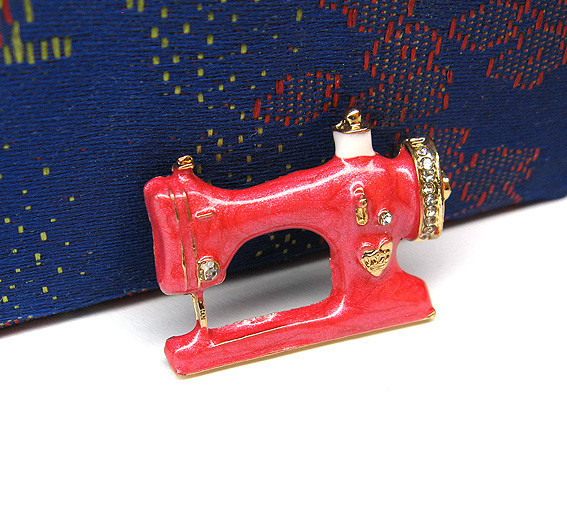 Брошь украшение Швейна машина Киев - изображение 1