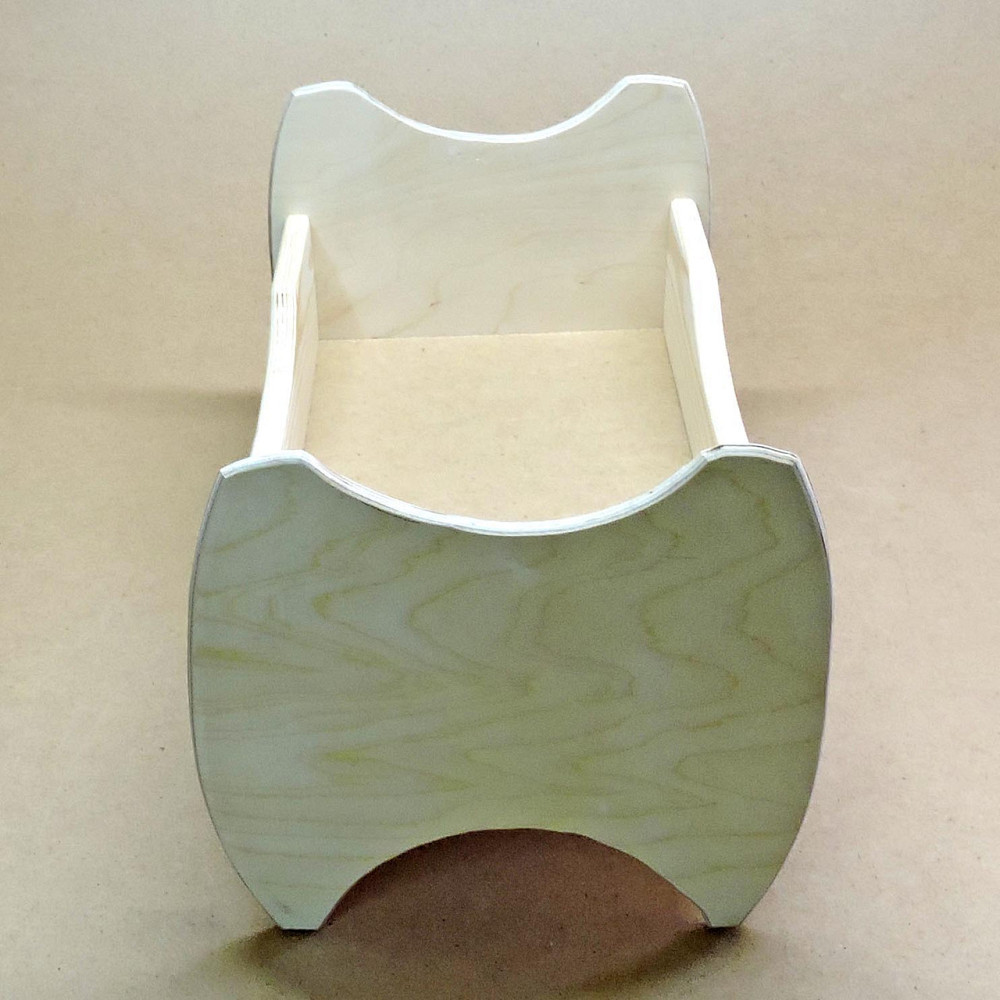 Кровать для кукол 