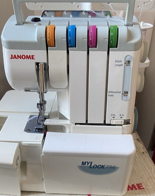 Оверлок брендовий на 4 Нитки металевий з автозаправлянням. Харків - фото 4