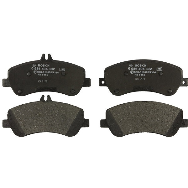 Тормозные колодки Bosch дисковые передние Mercedes GLK 