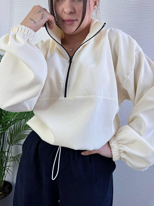 Жіночий стильний повсякденний костюм двійка з мікровельвета Одеса - фото 10