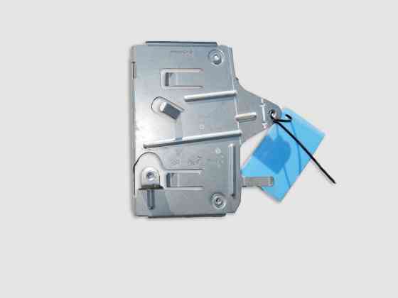 Mercedes-Benz  A2215450447 Кронштейн блоків керування в багажнику праворуч S-Class W221 Одесса