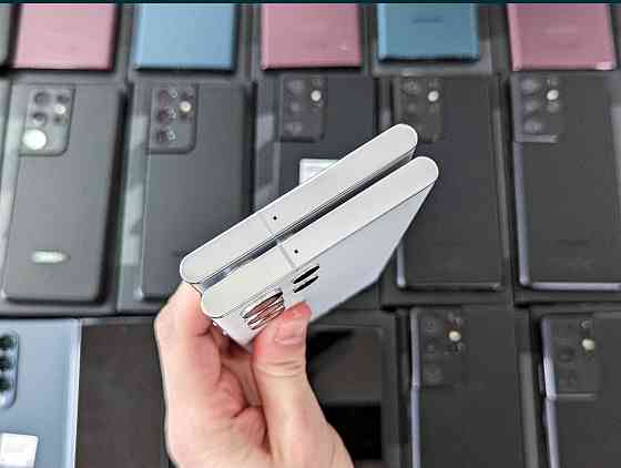 Смартфон Samsung Galaxy S22 Ultra 12/256Gb Phantom White /Black/Green Київ