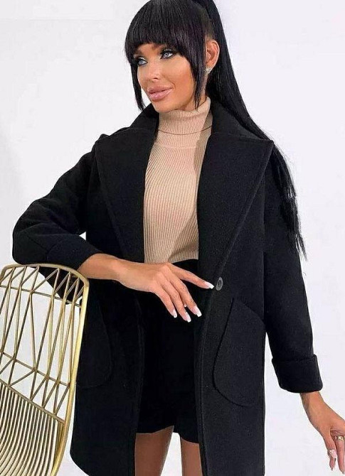 Жіноче кашемірове пальто "Mohito" оптом | Норма | Розпродаж моделі Чорний, 42-44 Київ - фото 2