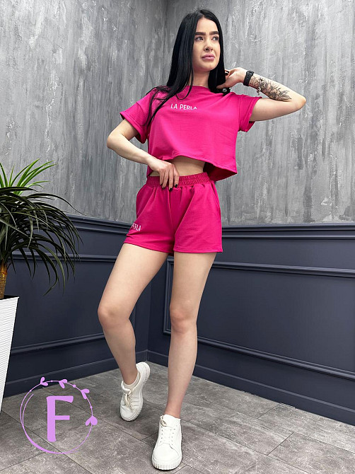 Костюм спортивний з шортами "La perla" оптом | Розпродаж моделі Малиновий, 46-48 Київ - фото 2