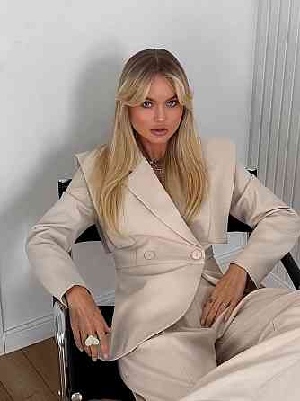 Жіночий стильний брючний костюм-двійка: піджак і штани костюмка Бежевий, 42/44 Одеса