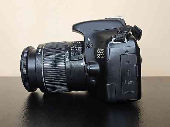 Дзеркальний фотоапарат Canon D550 + kit об'єктив 18-55 мм + сумка + SD 64 GB Клевань