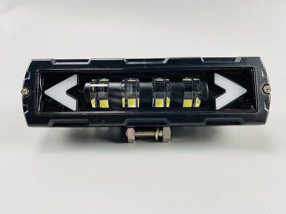 Світлодіодна лампа для позашляховика Фара LED прямокутна 6 Led діодів протитуманна Мукачево - фото 4
