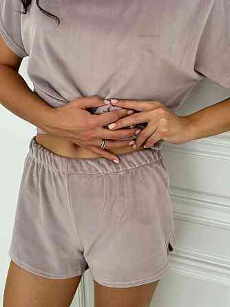 Пижама женская футболка + шорты из плюшевого велюра Пудровый M Харьков