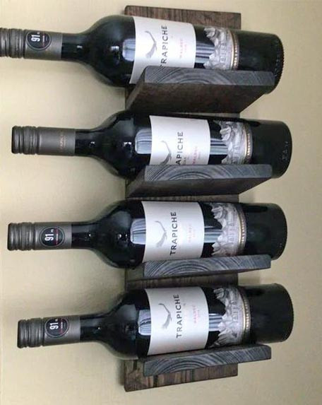 Настенная винная полка 