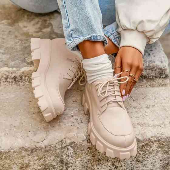 Жіночі лакові Бежеві Броги Туфлі Оксфорди на Танкетці Шкіряні Мокасини (розміри: 36,37,38,39,40,41) Дніпро