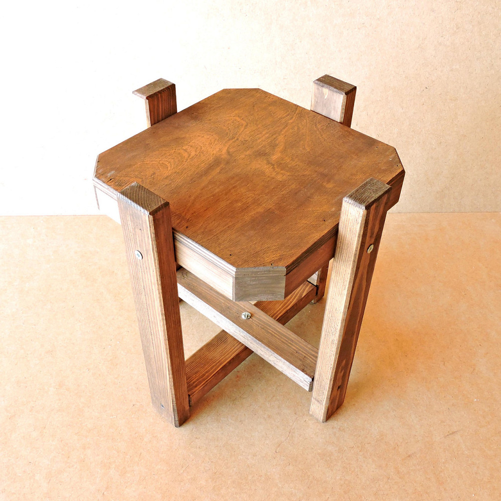 Подставка для цветов 