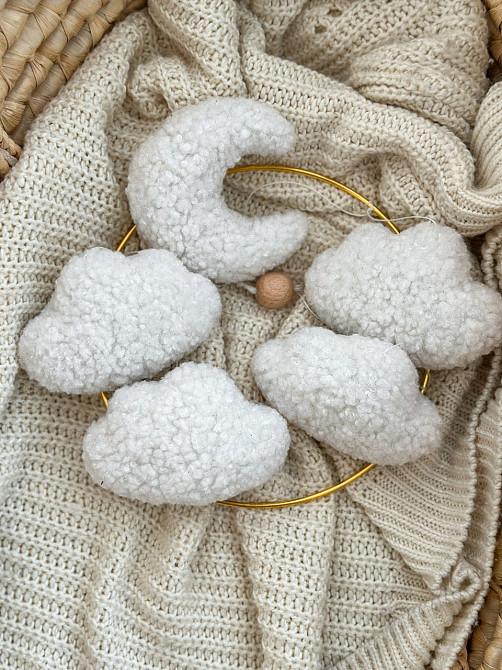 Дитячий музичний мобіль на ліжечко для немовлят WooolyWool «Хмари букле» з 35 мелодіями Київ - фото 7