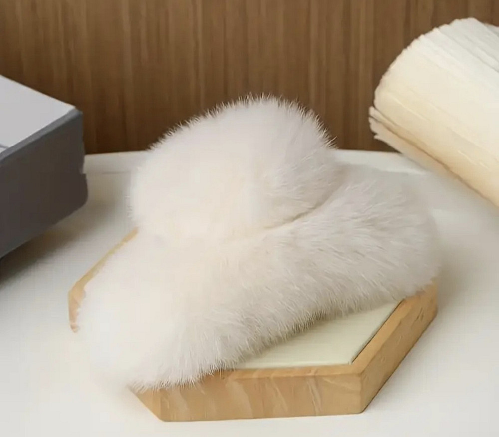 Шпилька крабік із хутра Сміла - фото 1