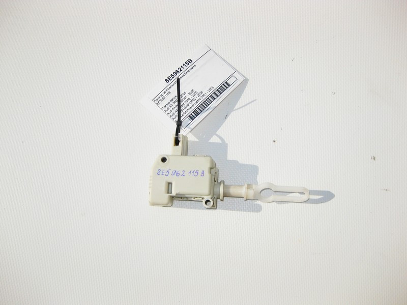 Audi  8E5962115B Привід центрального замку багажника Audi A2 A4 Одеса - фото 1