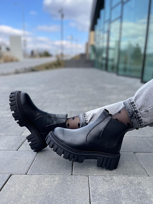 Жіночі черевики M.KRAFT чорні натуральна шкіра весна-осінь висота 12см підошва 3/5см (2033/2) Коломия - фото 2