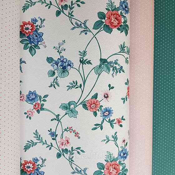 Шпалери вінілові на флізеліні 0.53х10 Rasch Textil Petite Fleur 5.квіти троянди червоні сині зелені на білому Київ