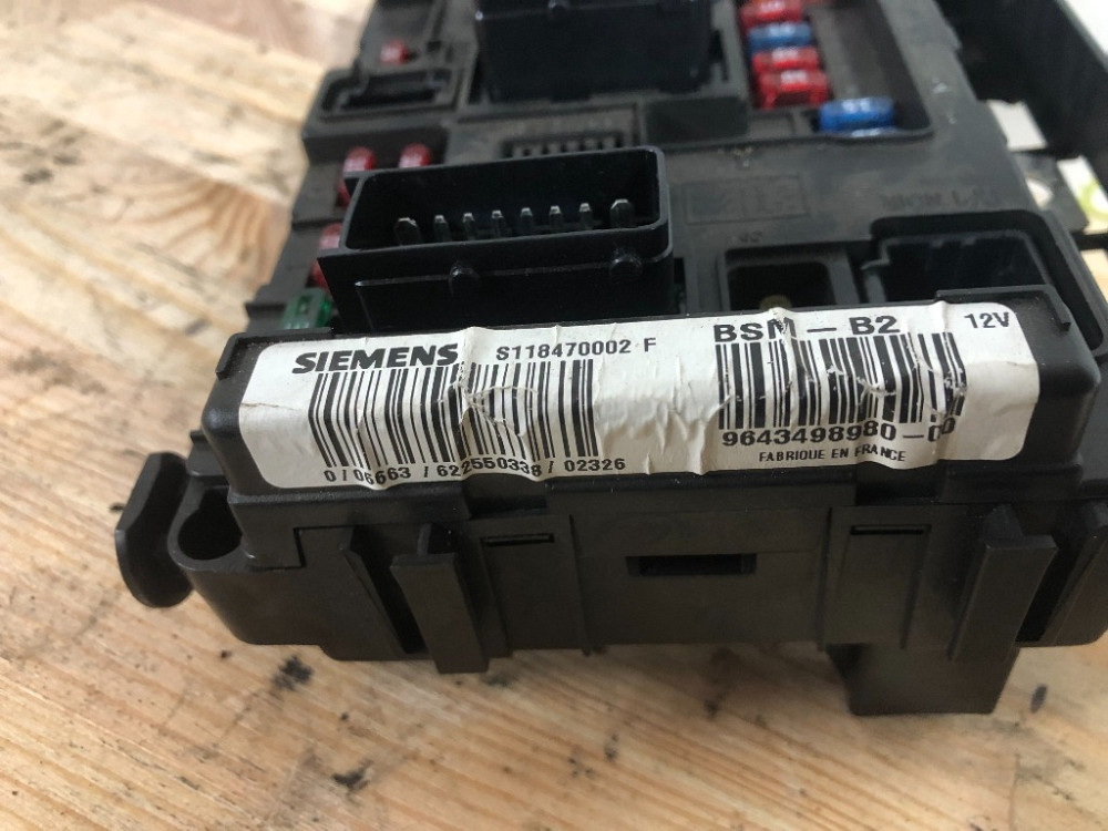 Блок запобіжників Citroen Berlingo 1996-2007 (9643498980) Ковель - фото 1